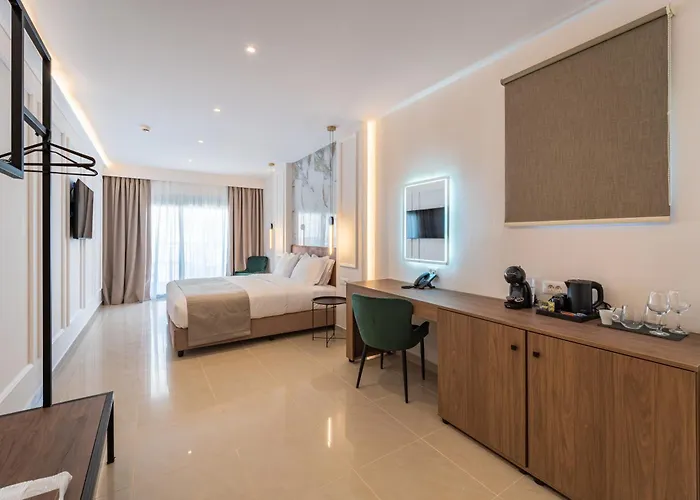 Hotel Philia Center 4*