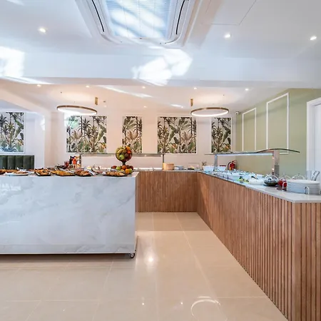 Philia Center Hotell