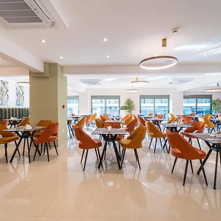 Ξενοδοχείο Philia Center 4*