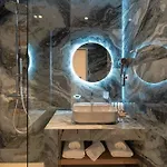 Philia Center Hotel